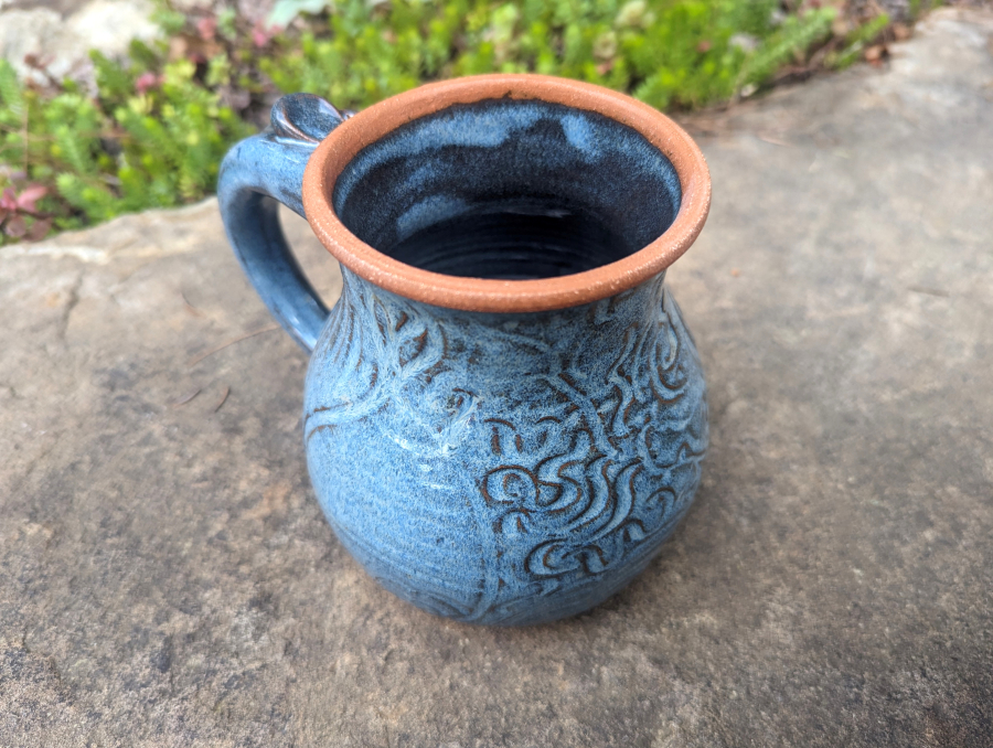 https://www.pagepottery.com/images/products/large_849_SlateRootedMonsterMug6.jpg